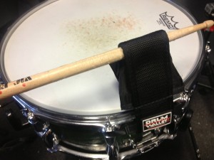 Snare drum tone management